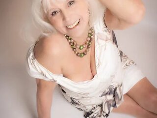 HotGrandma70